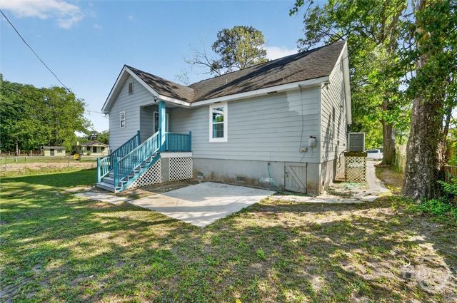 2008 Essex Avenue, Savannah, GA 31405