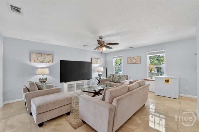 2008 Essex Avenue, Savannah, GA 31405