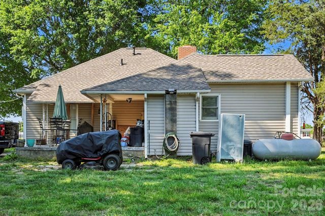 6805 Lackey Road, Vale, NC 28168