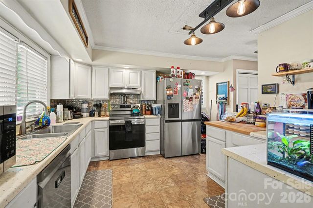 6805 Lackey Road, Vale, NC 28168