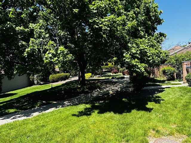 520 E Main Street 1C, Barrington, IL 60010