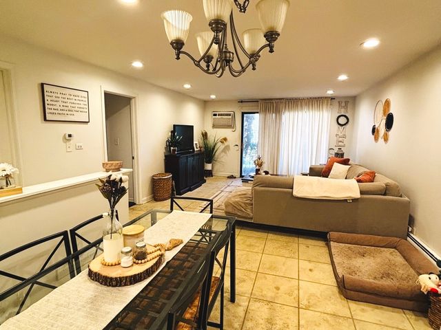 520 E Main Street 1C, Barrington, IL 60010