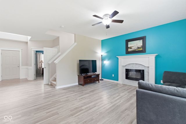 1867 Archbury Drive, Avon, IN 46123