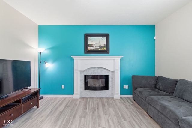 1867 Archbury Drive, Avon, IN 46123