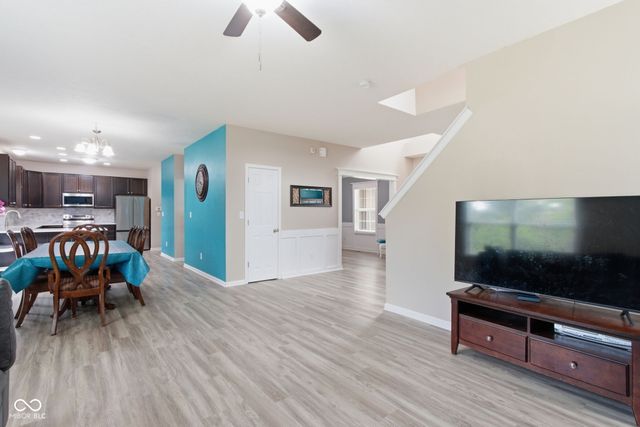 1867 Archbury Drive, Avon, IN 46123