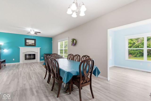 1867 Archbury Drive, Avon, IN 46123