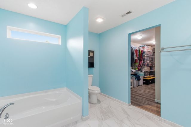1867 Archbury Drive, Avon, IN 46123