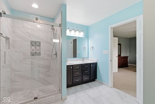 1867 Archbury Drive, Avon, IN 46123