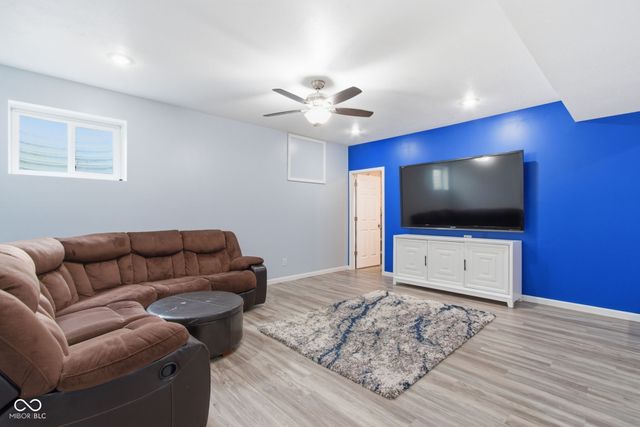 1867 Archbury Drive, Avon, IN 46123