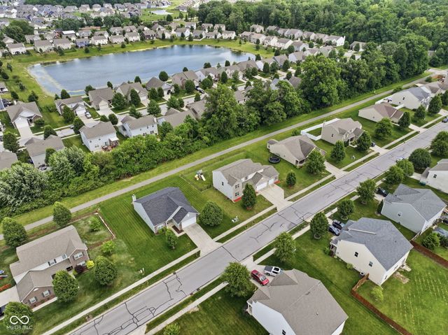 1867 Archbury Drive, Avon, IN 46123