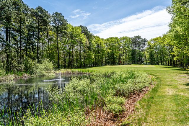 3 Longwood Road, Mashpee, MA 02649