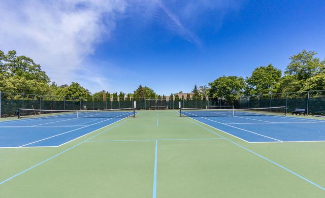 3 Longwood Road, Mashpee, MA 02649