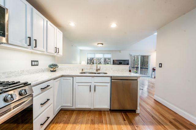 3 Longwood Road, Mashpee, MA 02649