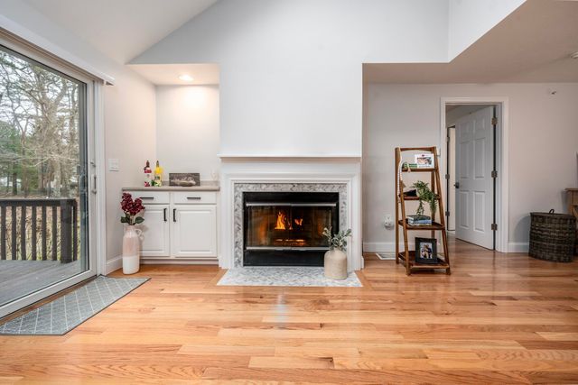 3 Longwood Road, Mashpee, MA 02649