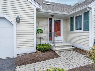 3 Longwood Road, Mashpee, MA 02649