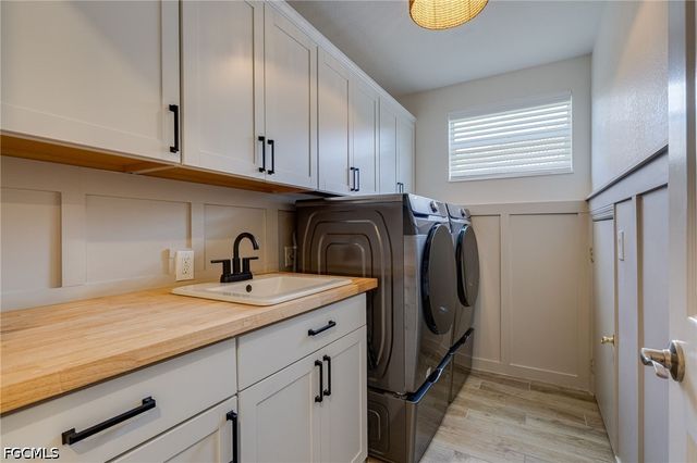 12658 Gemstone CT, Fort Myers, FL 33913