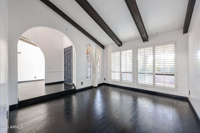 8444 N 7TH Avenue, Phoenix, AZ 85021