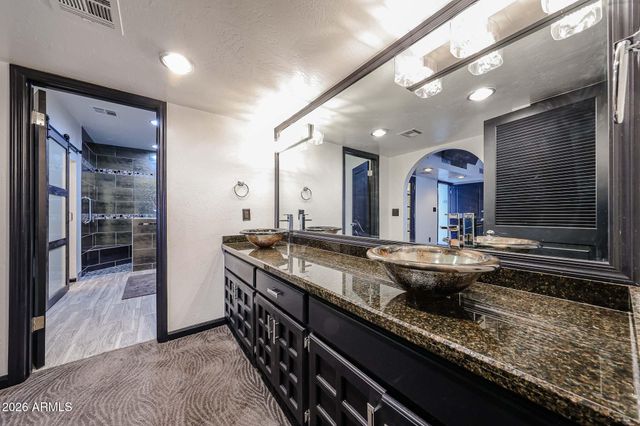 8444 N 7TH Avenue, Phoenix, AZ 85021