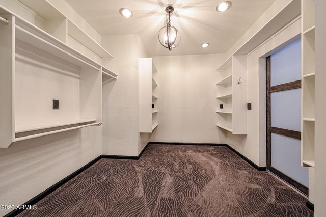 8444 N 7TH Avenue, Phoenix, AZ 85021