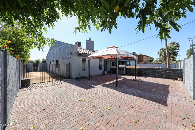 8444 N 7TH Avenue, Phoenix, AZ 85021