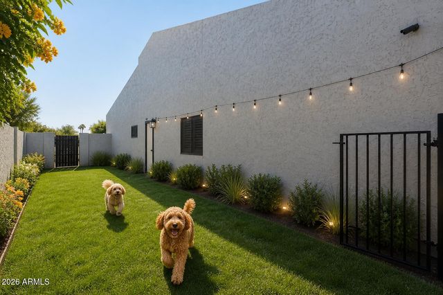 8444 N 7TH Avenue, Phoenix, AZ 85021