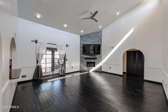 8444 N 7TH Avenue, Phoenix, AZ 85021