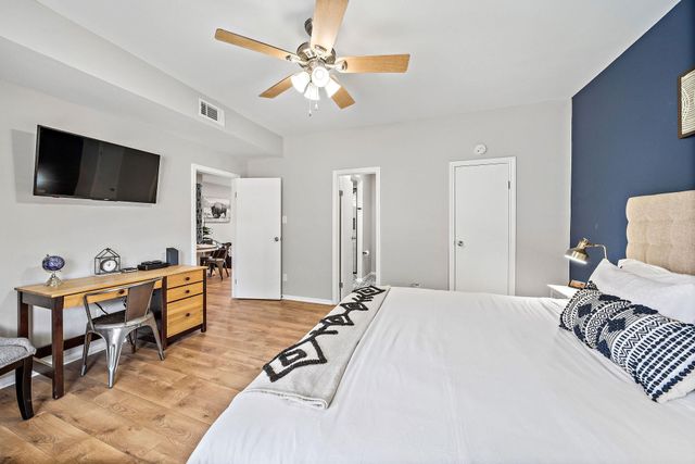 3100 Walnut Bend Lane 311, Houston, TX 77042
