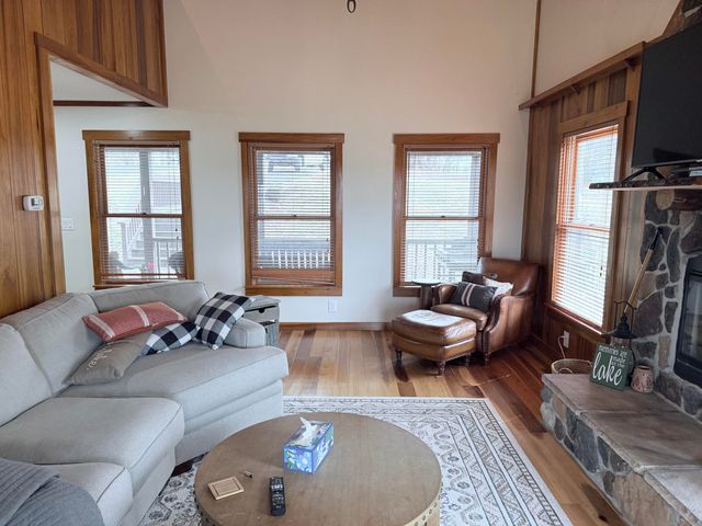 176 The Village Drive, Nancy, KY 42544