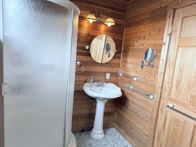 176 The Village Drive, Nancy, KY 42544