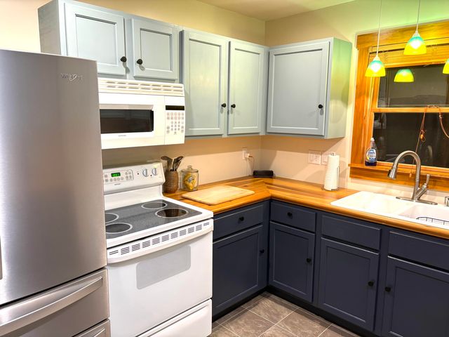 176 The Village Drive, Nancy, KY 42544