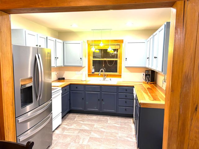 176 The Village Drive, Nancy, KY 42544