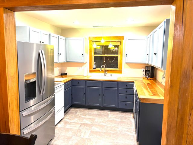 176 The Village Drive, Nancy, KY 42544