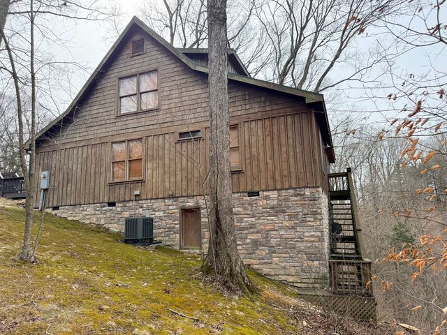 176 The Village Drive, Nancy, KY 42544