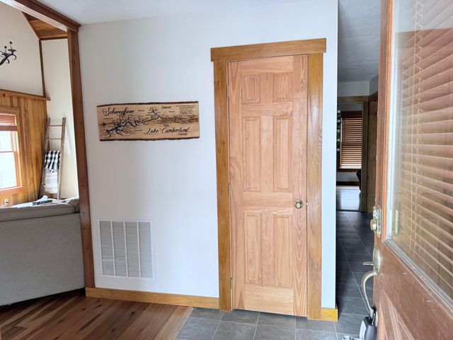 176 The Village Drive, Nancy, KY 42544