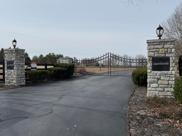 176 The Village Drive, Nancy, KY 42544