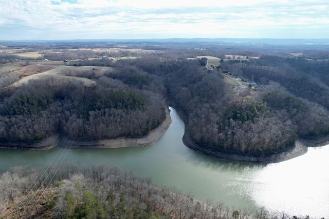 176 The Village Drive, Nancy, KY 42544