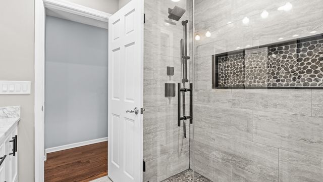 2964 Drover Lane, Darien, IL 60561