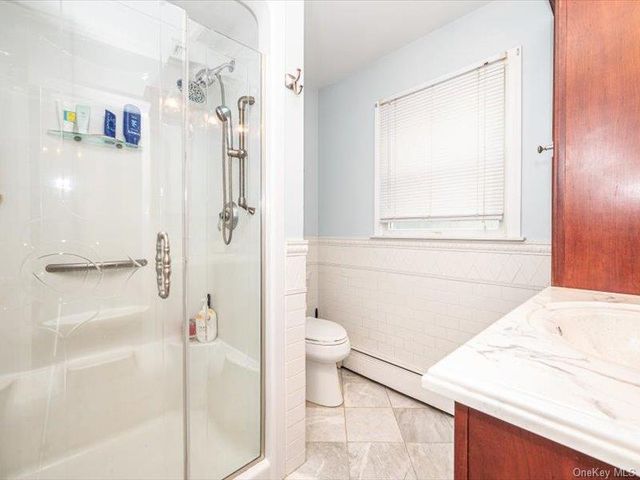 21 James Street, Islip, NY 11751