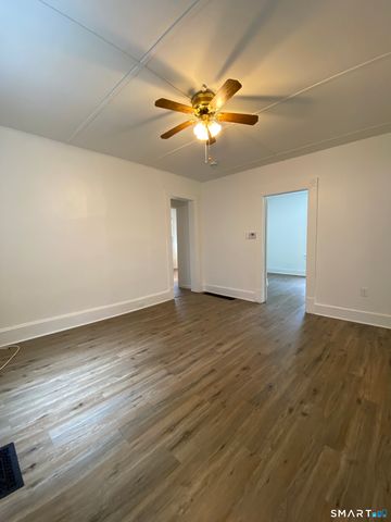 15 Lincoln Place, Bristol, CT 06010