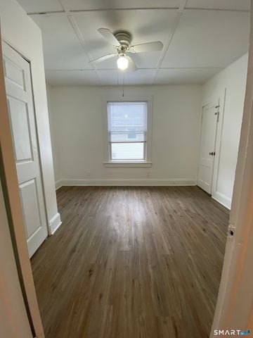 15 Lincoln Place, Bristol, CT 06010