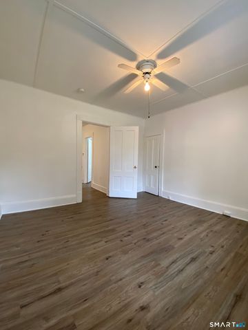 15 Lincoln Place, Bristol, CT 06010