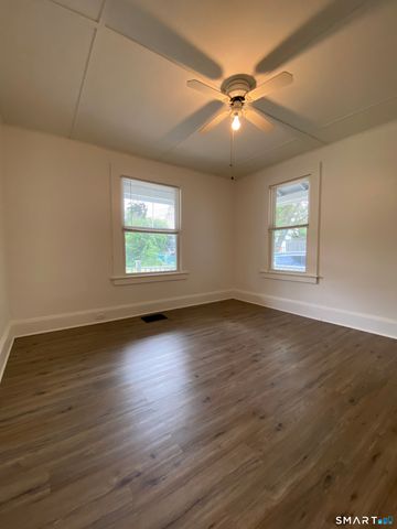 15 Lincoln Place, Bristol, CT 06010