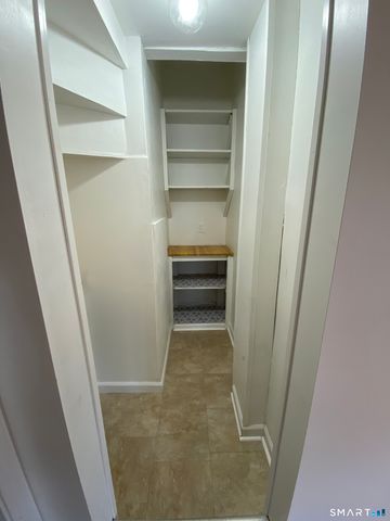 15 Lincoln Place, Bristol, CT 06010