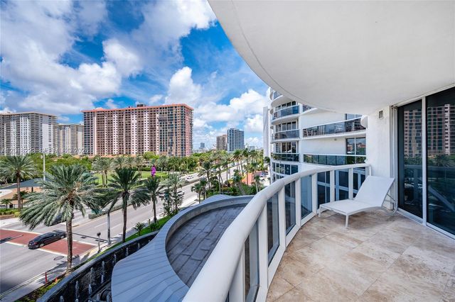 17201 Collins Ave 506, Sunny Isles Beach, FL 33160