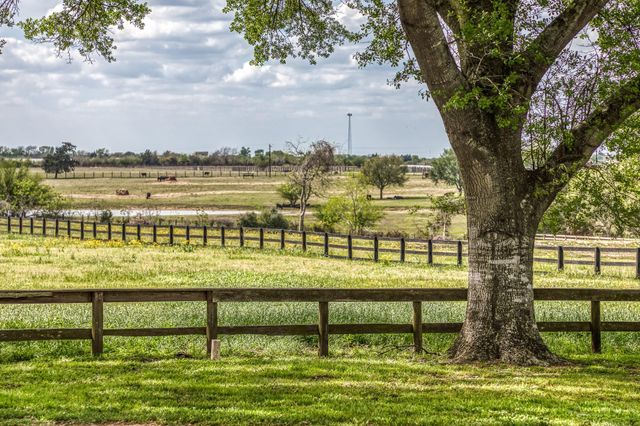 1289 Bluebonnet Ridge Drive, Chappell Hill, TX 77426