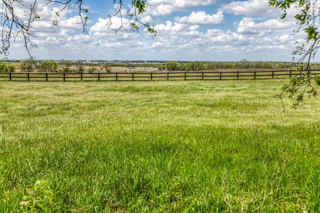 1289 Bluebonnet Ridge Drive, Chappell Hill, TX 77426