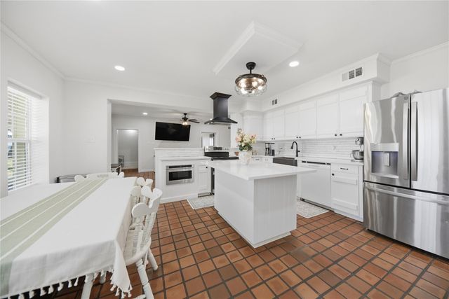 1289 Bluebonnet Ridge Drive, Chappell Hill, TX 77426