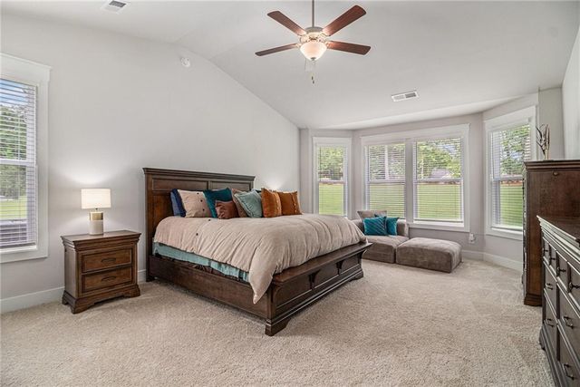 2 Whites Pond Road, Moreland, GA 30259