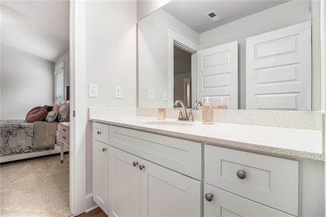 2 Whites Pond Road, Moreland, GA 30259