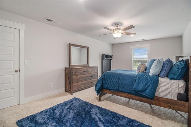 2 Whites Pond Road, Moreland, GA 30259